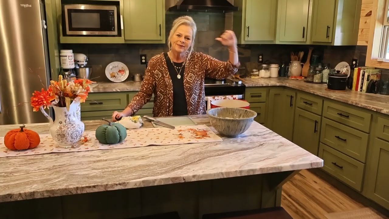 We do WHAT with potatoes in the South?? | How I styled my fall decor!