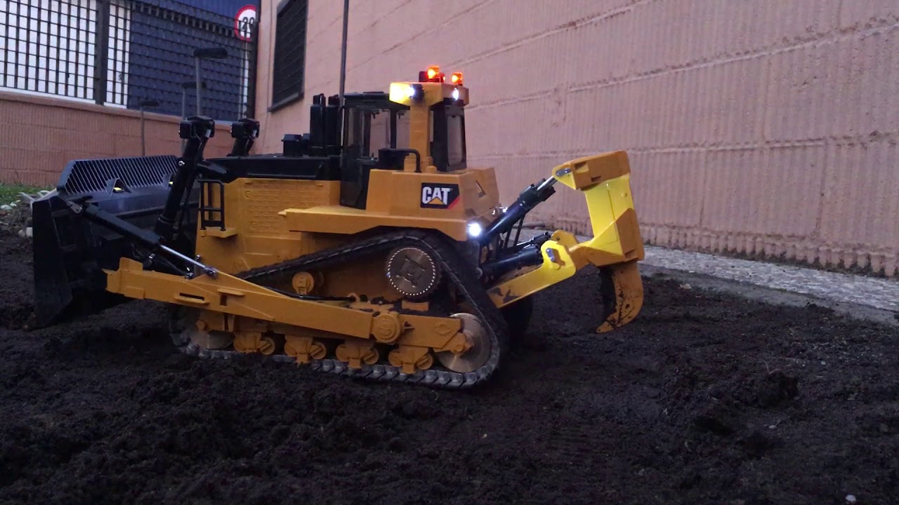 Bulldozer D11 MagoM