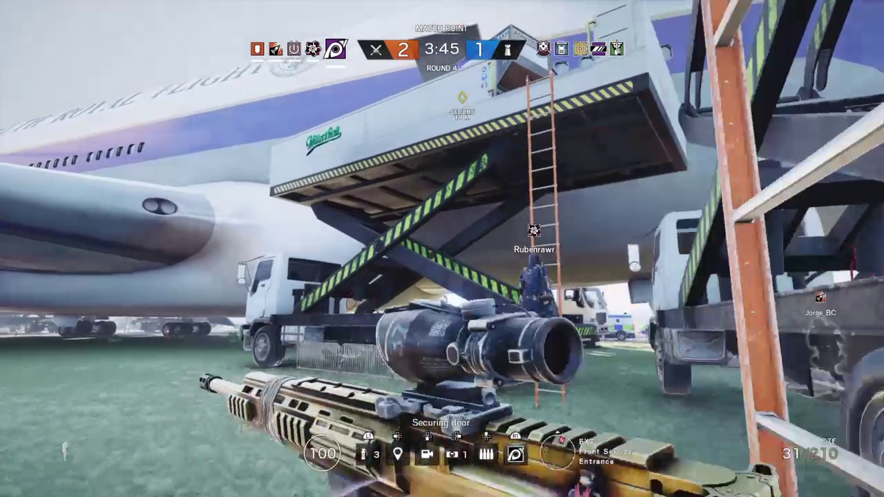 Messing with caveira