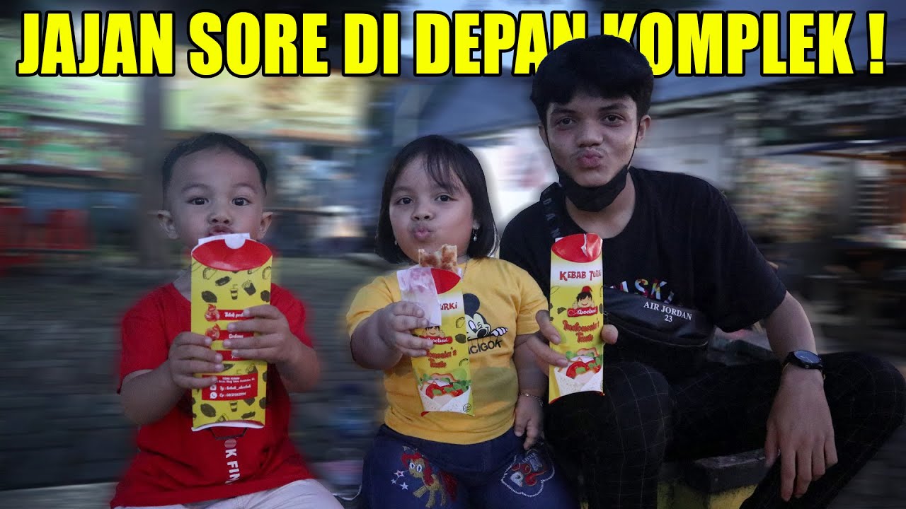 AKU DAN AMAR NAIK ODONG-ODONG DIDEPAN KOMPLEK !! DI TEMANI ABANG AKUU !!