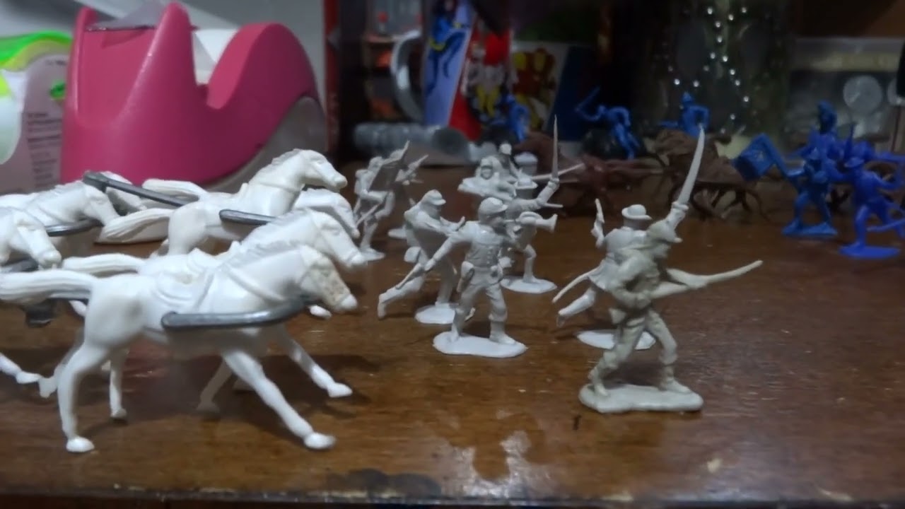 Bob's From the Basement, HELEN OF TOYS, Comicbook Toy Soldiers.2025/10/15