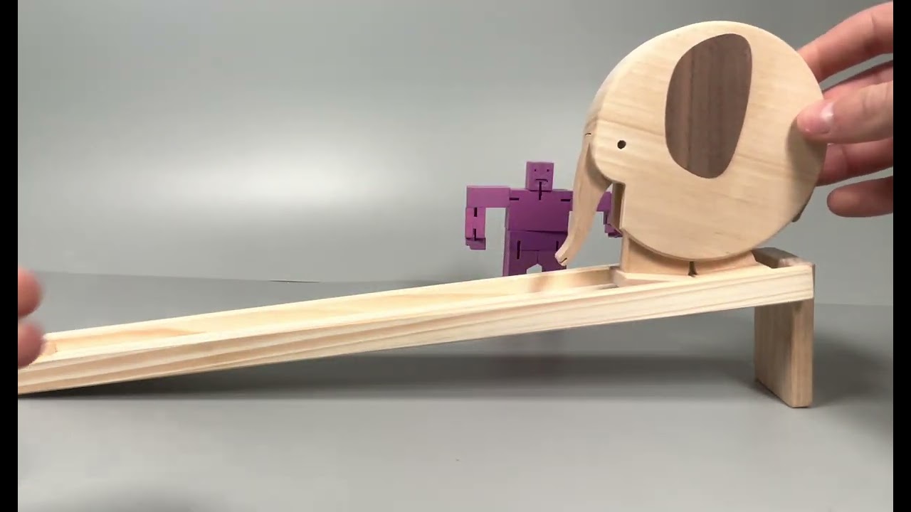 Lauftier Elefant aus Holz