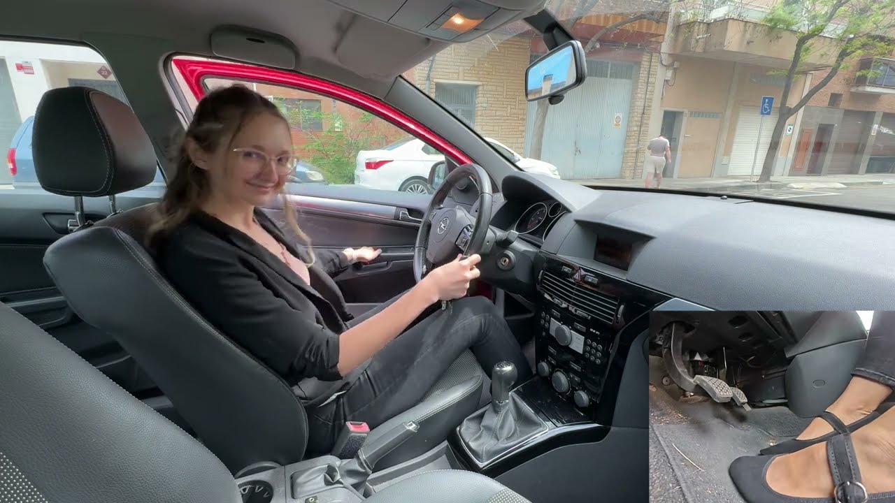 🚦First Time Driving a Manual Opel – Revving at Traffic Lights in Ballet Flats 🚦