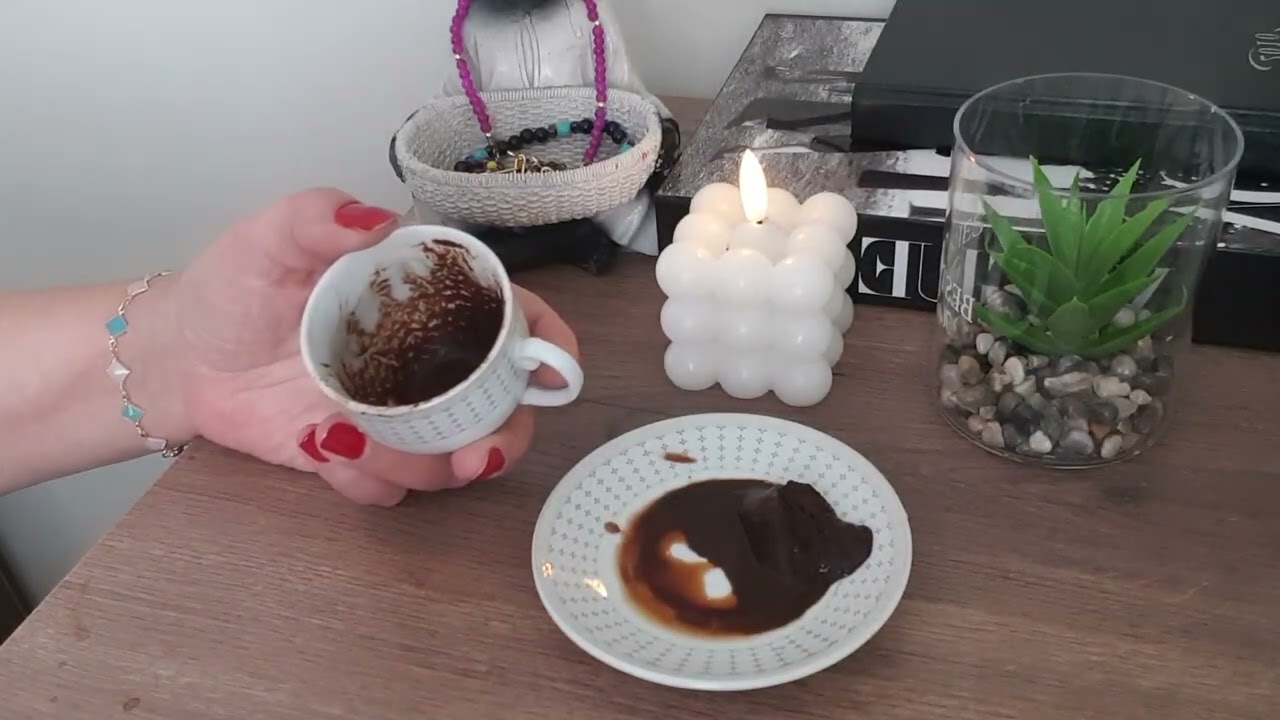 KOVA BURCU HERŞEYE &Ccedil;OK DİKKAT EDİYOR  KAHVE FALI