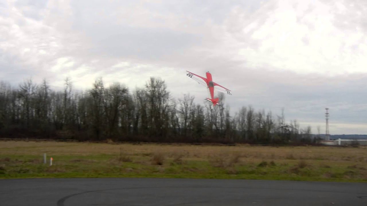 Finally flying the DLE-85!