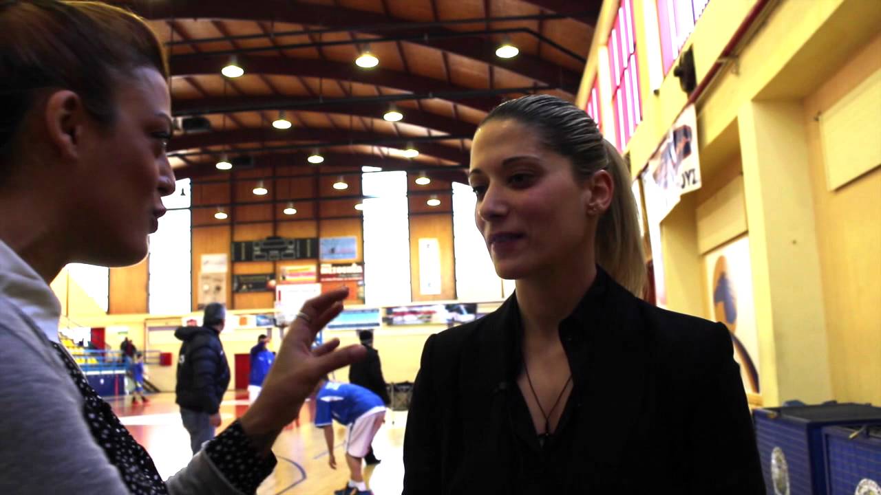 Βάσω Τσαρούχα vs Χριστίνα Βραχάλη