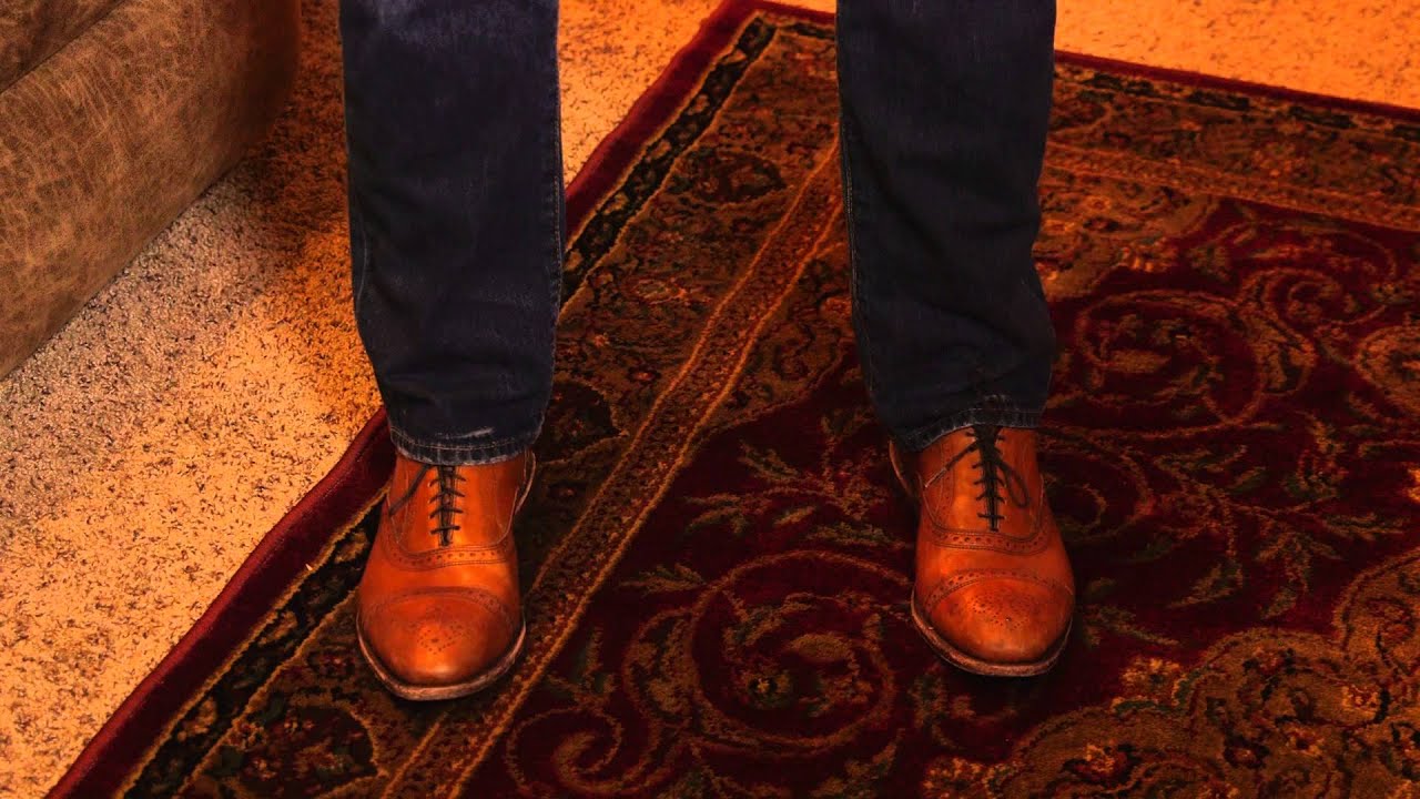 What to wear when rushing a frat - How to dress for rush - FratRush101.com