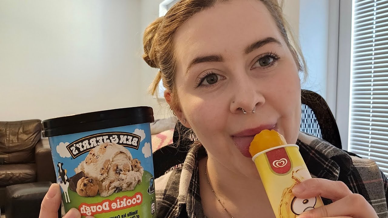 ASMR - Eating different ice creams! (Mouth sounds, eating, chewing)