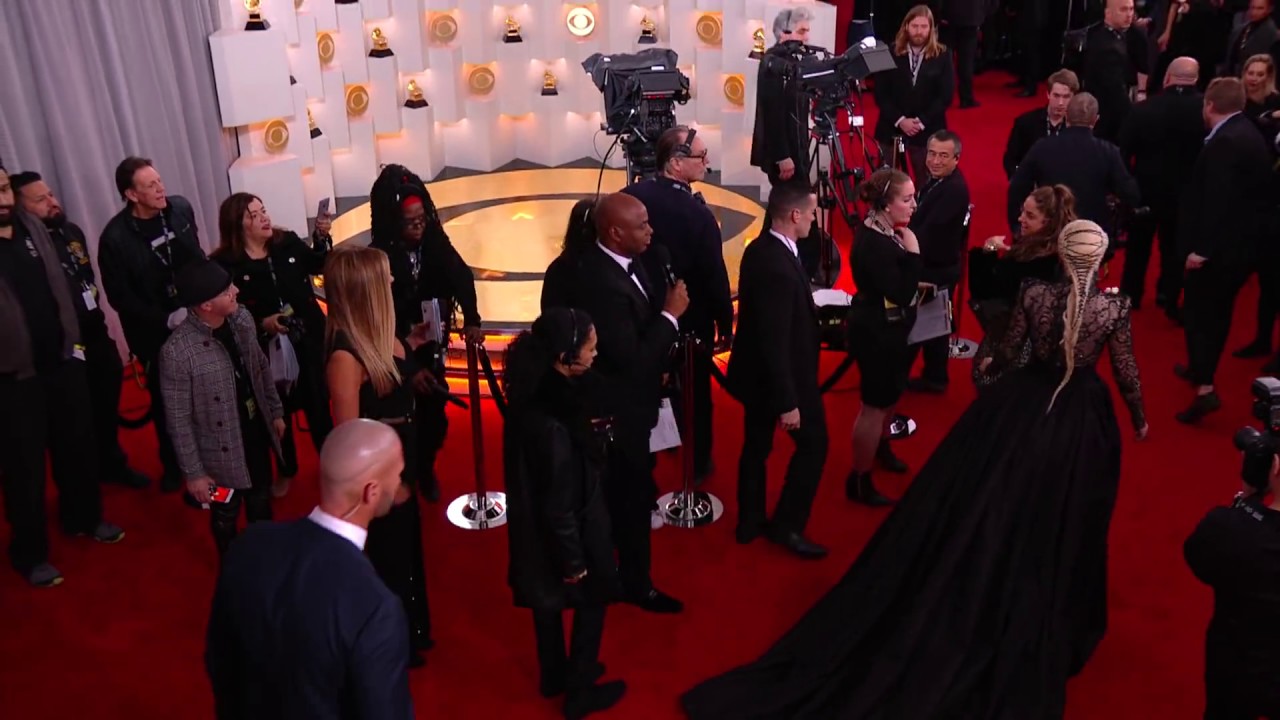 Lady Gaga on the Red Carpet | Fashion Cam | Red Carpet | 60th GRAMMYs