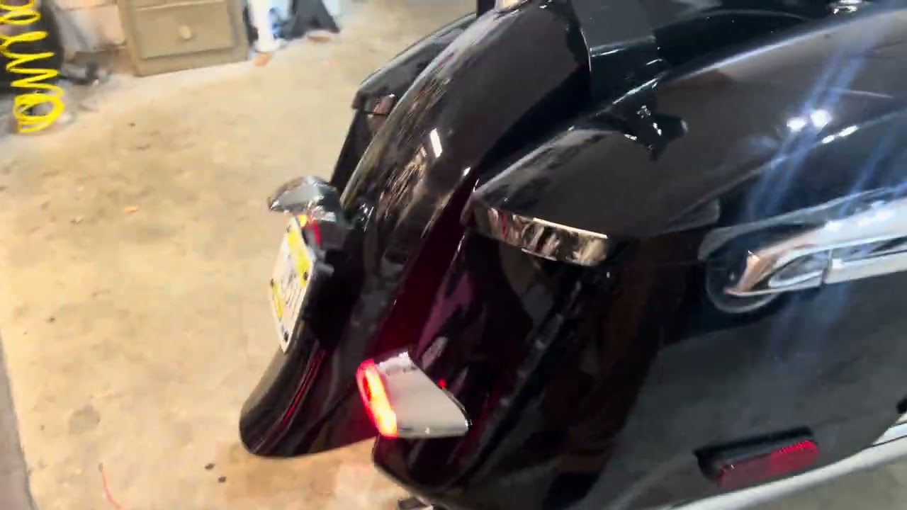 BMW R18 B with Sharkroad exhaust 