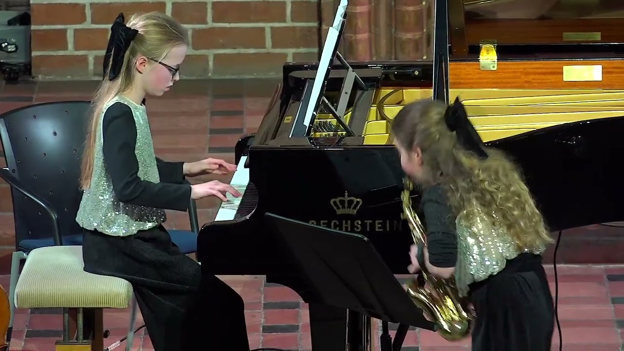 Elina Madoeva (Sax), Marie-Louise Kahnwald (Klavier), Alma Schmidt (Cello) - S. Joplin Pineapple Rag