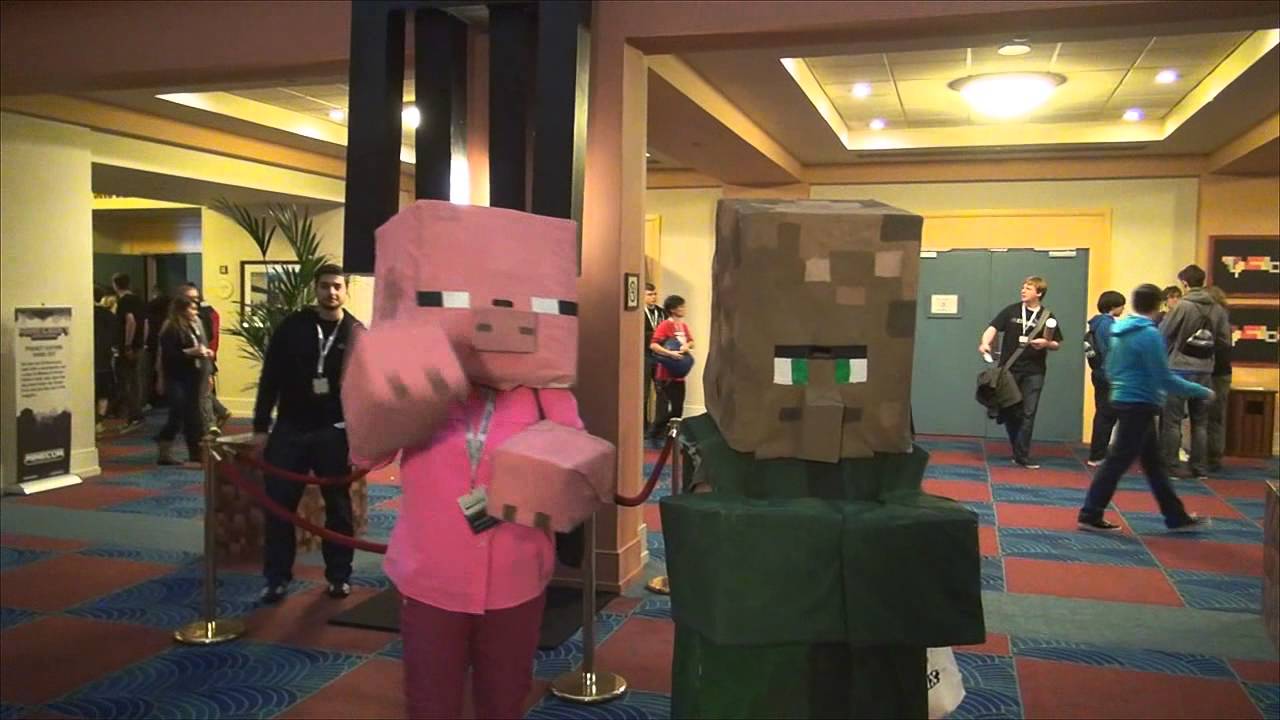 Minecon - Notch Cosplays e Vacas cogumelo XD #Minecon2012