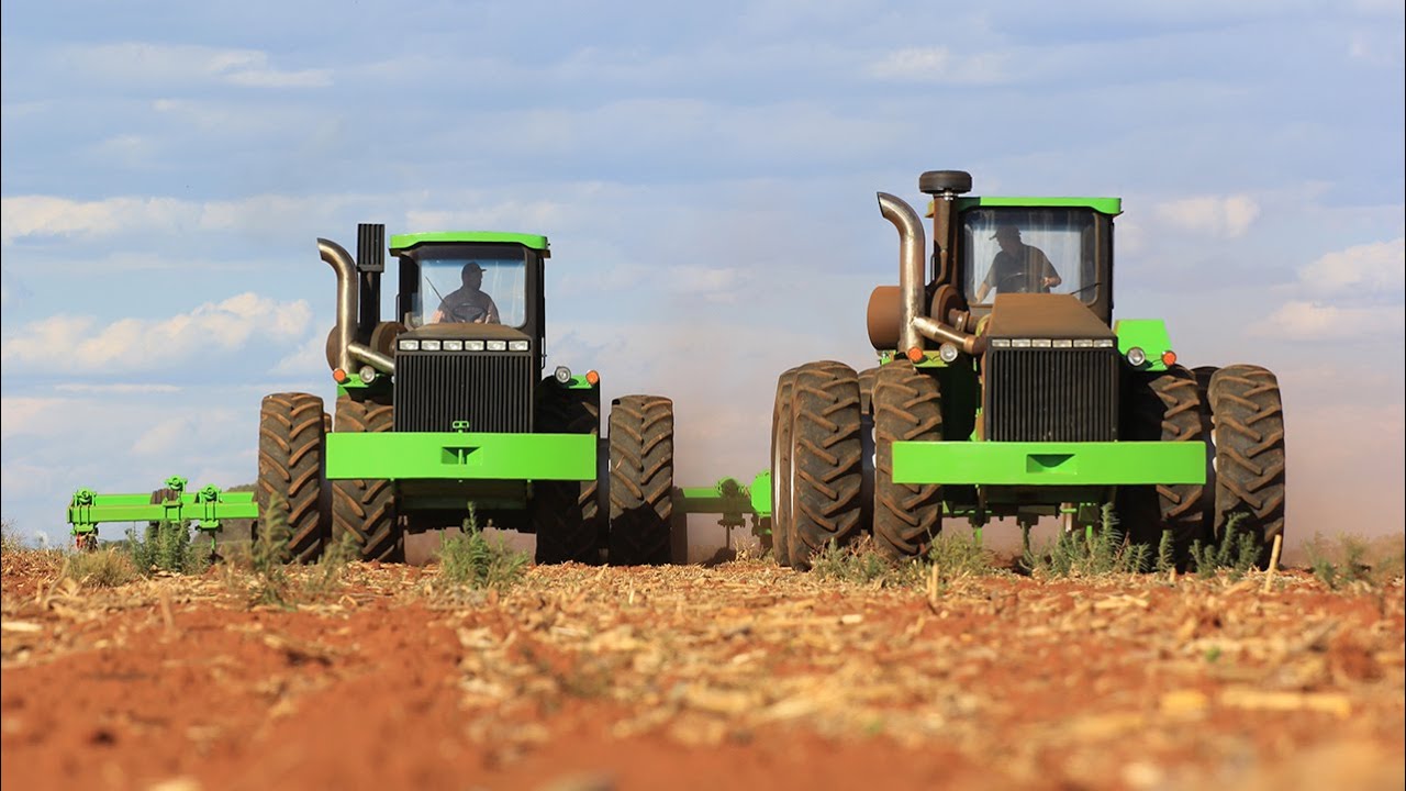 Agrico 4+320 and 4+250 articulated tractors pulling heavy rippers in South Africa + Take II