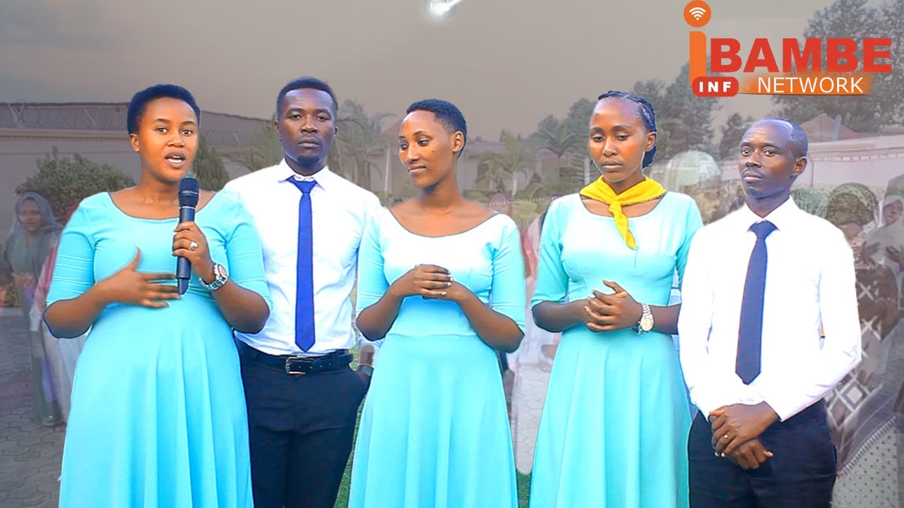 LAST VOICE FAMILY CHOIR BATUBWIYE IMIHIGO N'IMIGAMBI BAFITE MUMURIMO W'IMANA.