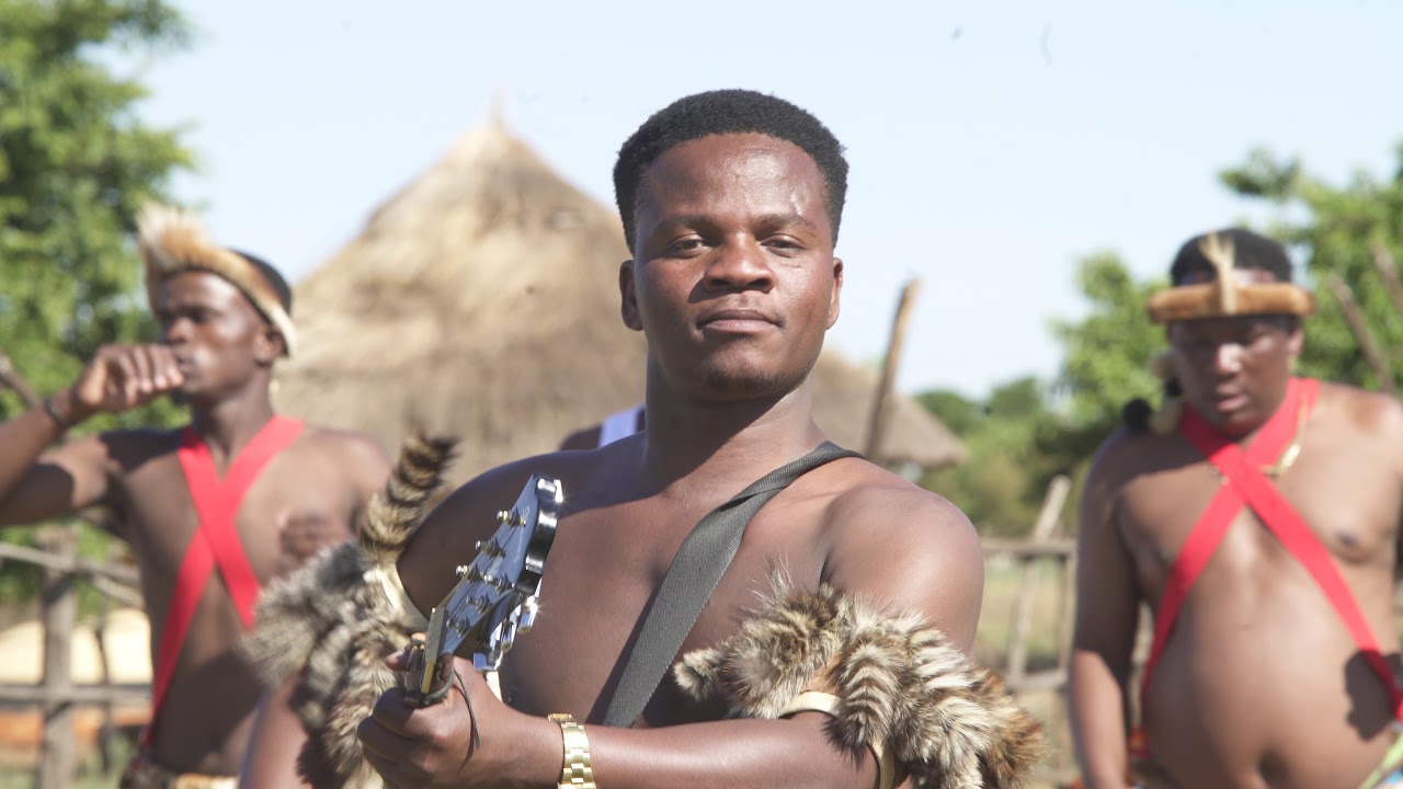 GXAMALAZA -  NGEKE BENZE LUTHO