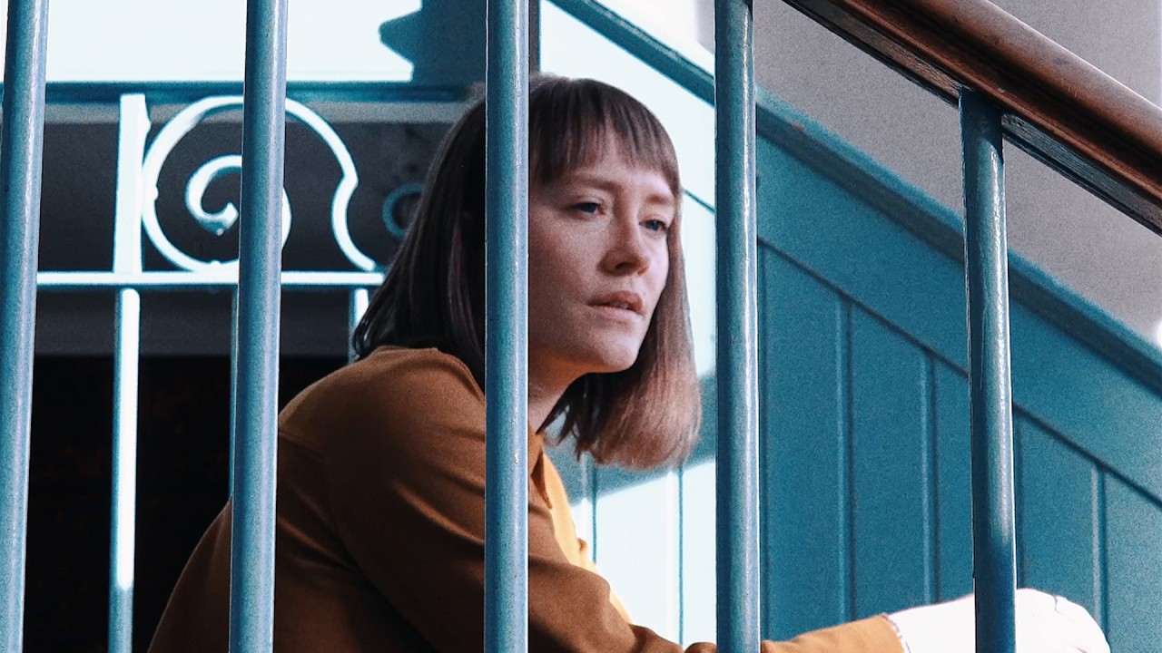 Cloth &ndash; Golden (Official Music Video)