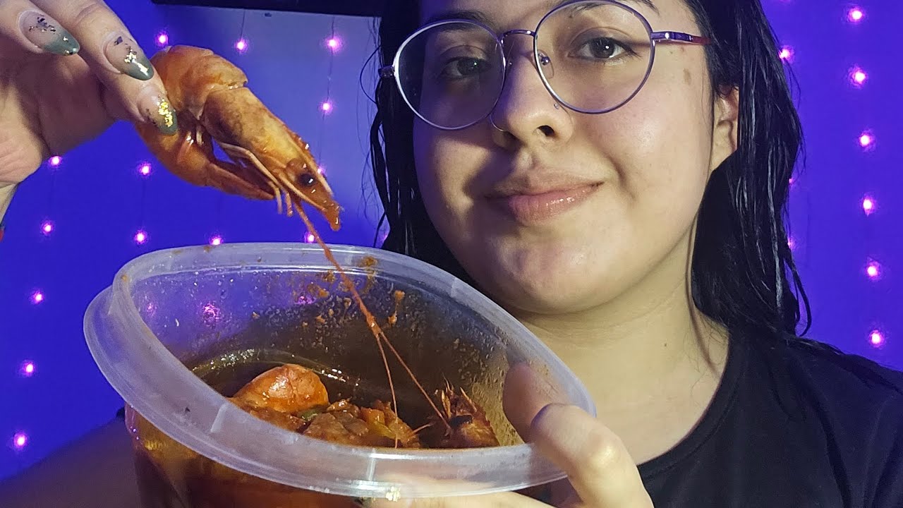ASMR COMIENDO CALDO DE PESCADO Y CAMARÓN +SUSURROS 🤤