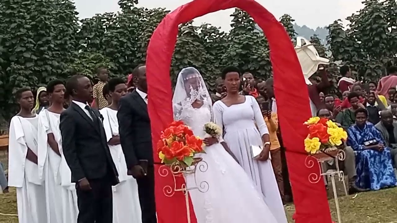 ubukwe bwa Irumva Poul na Uwamahoro Devone intro