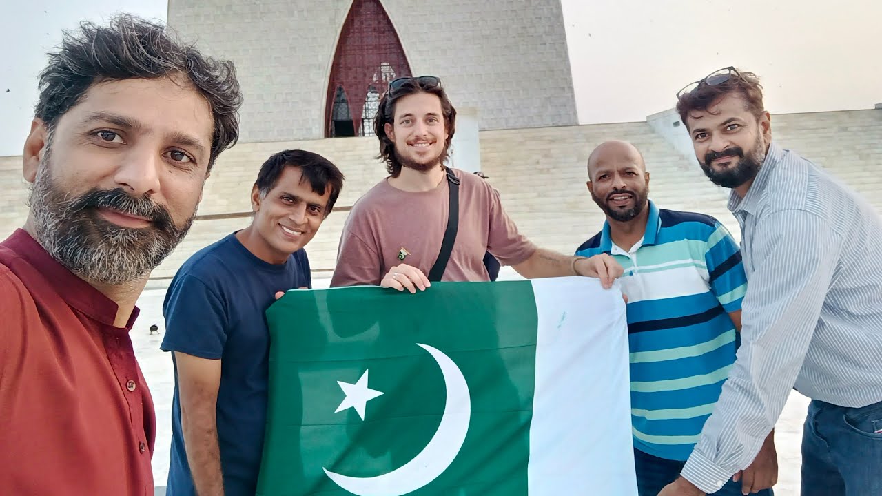 𝙁𝙐𝙉𝙉𝙔 𝙉𝙀𝙒𝙎 𝙈𝙀𝘿𝙄𝘼 𝘿𝙀𝘼𝙁 𝙋𝘼𝙆𝙄𝙎𝙏𝘼𝙉 04/09/2025 Austria 🇦🇹 and karachi 🇵🇰