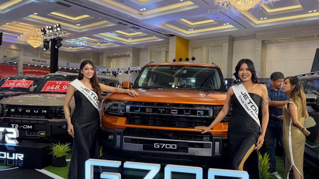 ពិព័ណរថយន្តឆ្នាំមុន ត្រឹមតែពីរថ្ងៃ លក់រថយន្តបានជាង ៤០០ គ្រឿង