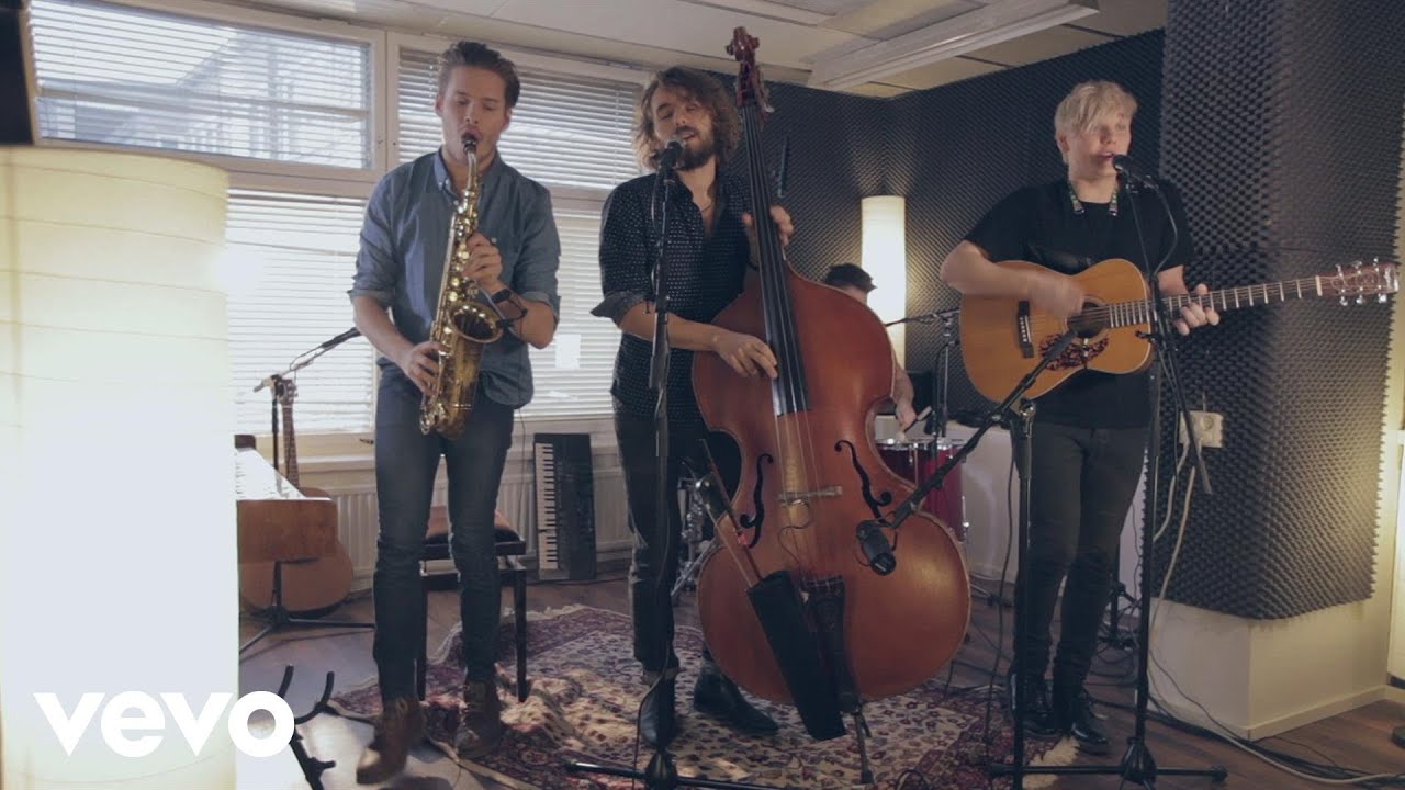 Satin Circus - Crossroads (Acoustic Version)