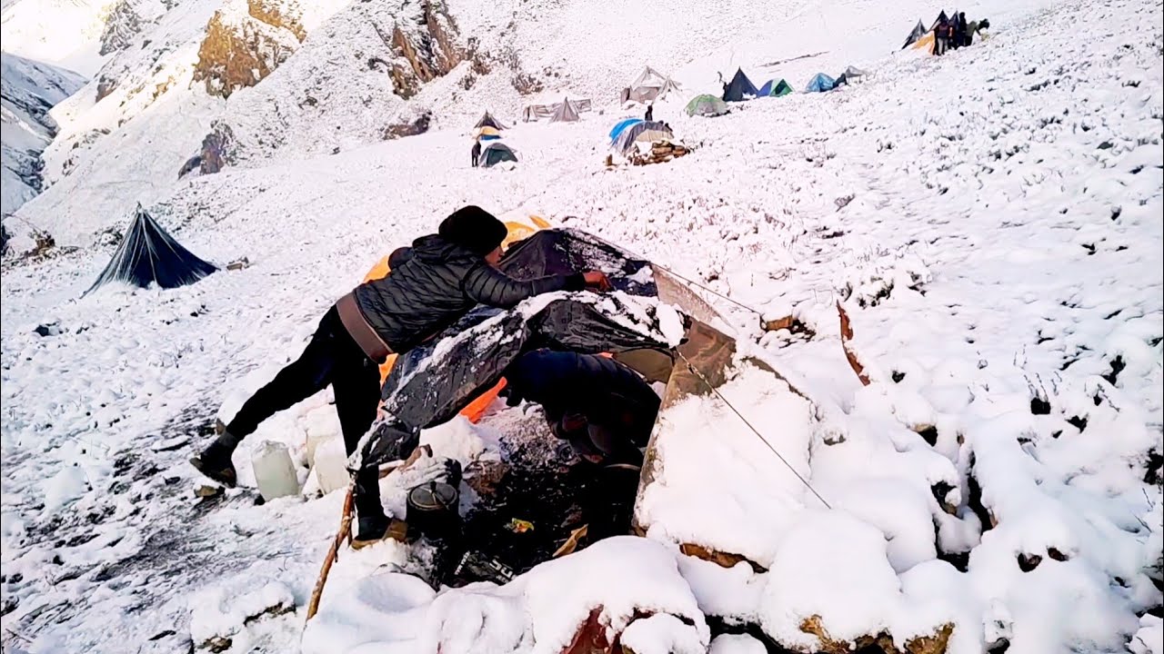 🌨️ Best Life in a Himalayan Village During Snowfall | Peaceful & Relaxing Mountain Documentary Video