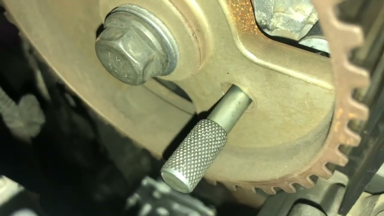 Comment changer le kit distribution d’une  CITROËN C5 2.0 L 136cv HDI