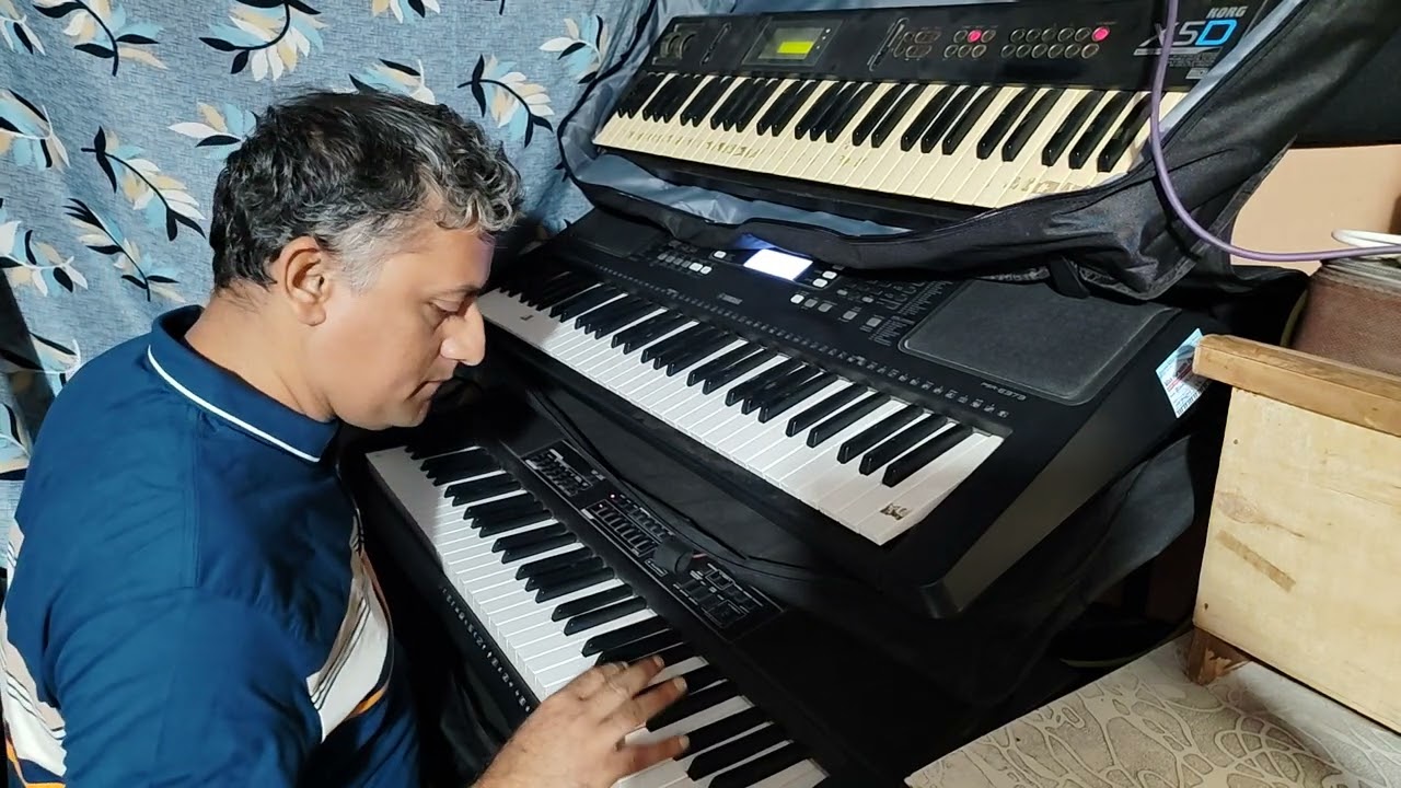 zindagi pyar ka geet hai #bollywood #music #song #harmonium  #saxophone #guitar #viral #trending 