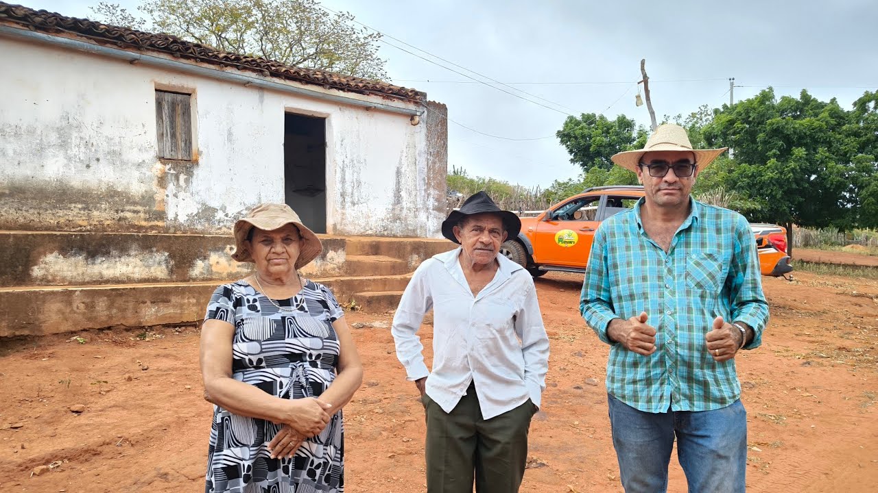 VENDE-SE UMA PROPRIEDADE RURAL NO MUNICÍPIO DE MIRANDIBA PERNAMBUCO, FALAR COM ZÉ JANUÁRIO.