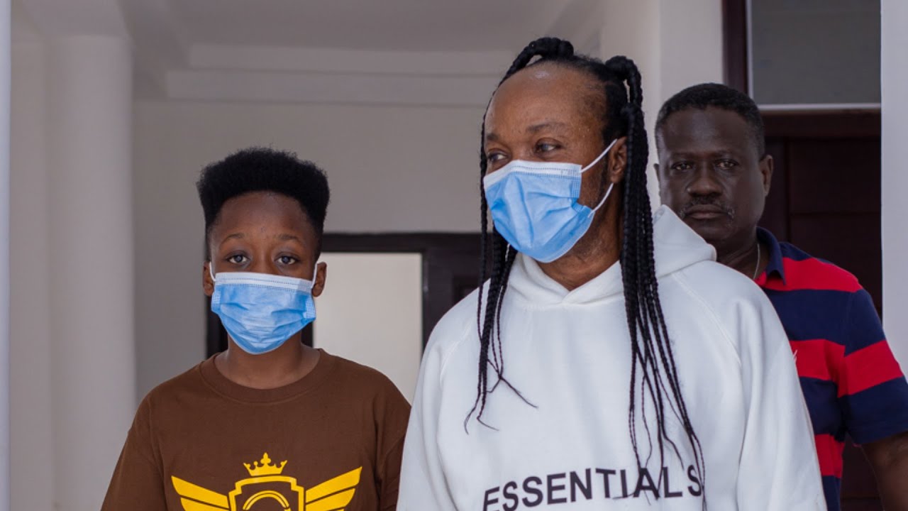 Daddy Lumba with his son Junior and E.T Akonor tour his new radio station DLFM 106.9
