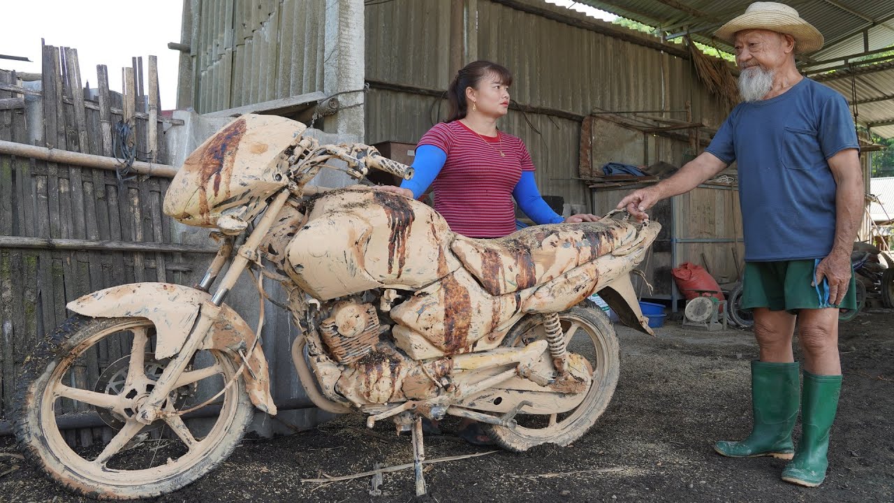 Girl Restores Yamaha Z1000 Motorcycle Abandoned by Old Man for 30 Years. Full Recovery Yamaha Z1000