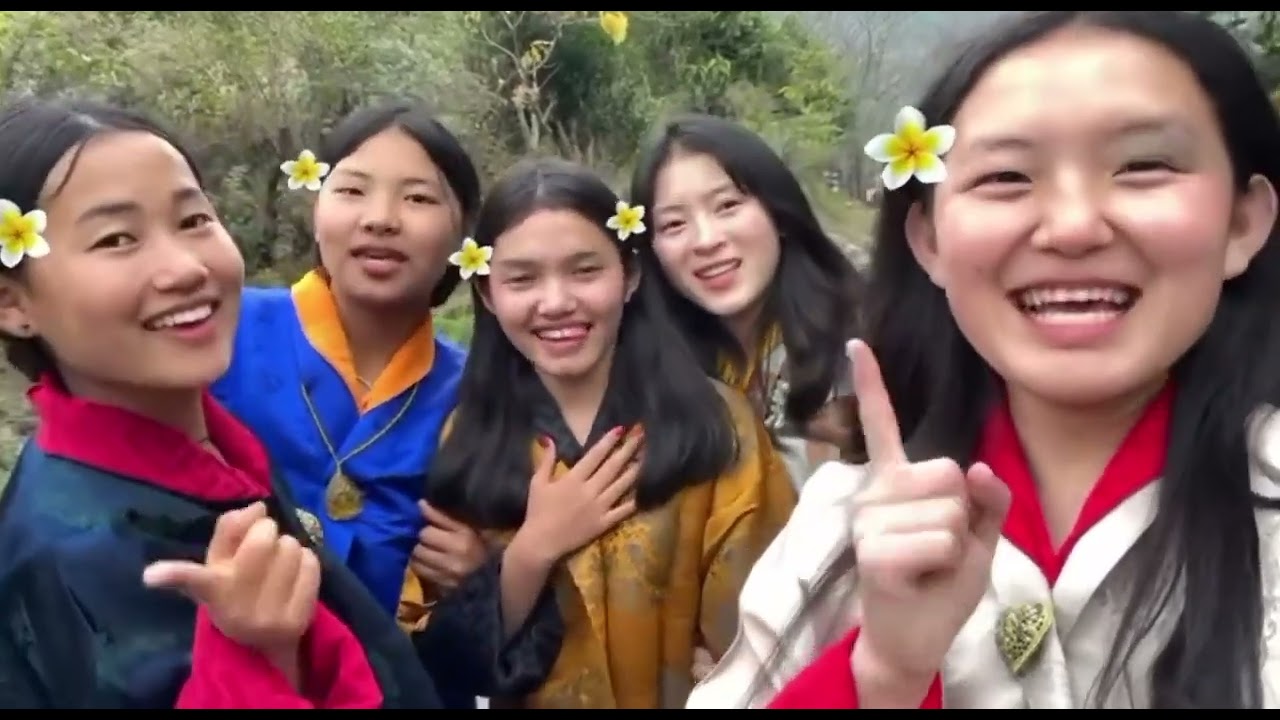 Ma 1st ever mini vlog....Beling tshechu....