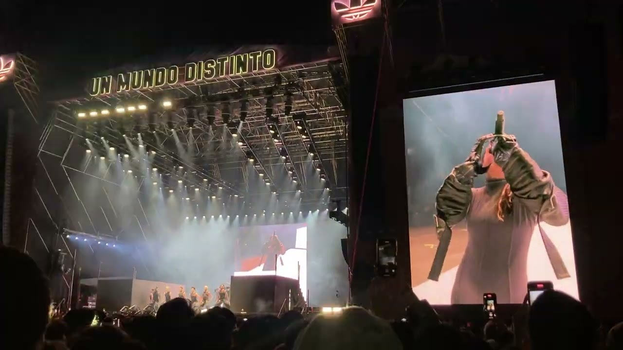 rosalía - DE AQUÍ NO SALES / BULERÍAS - Live @EstereoPicnic