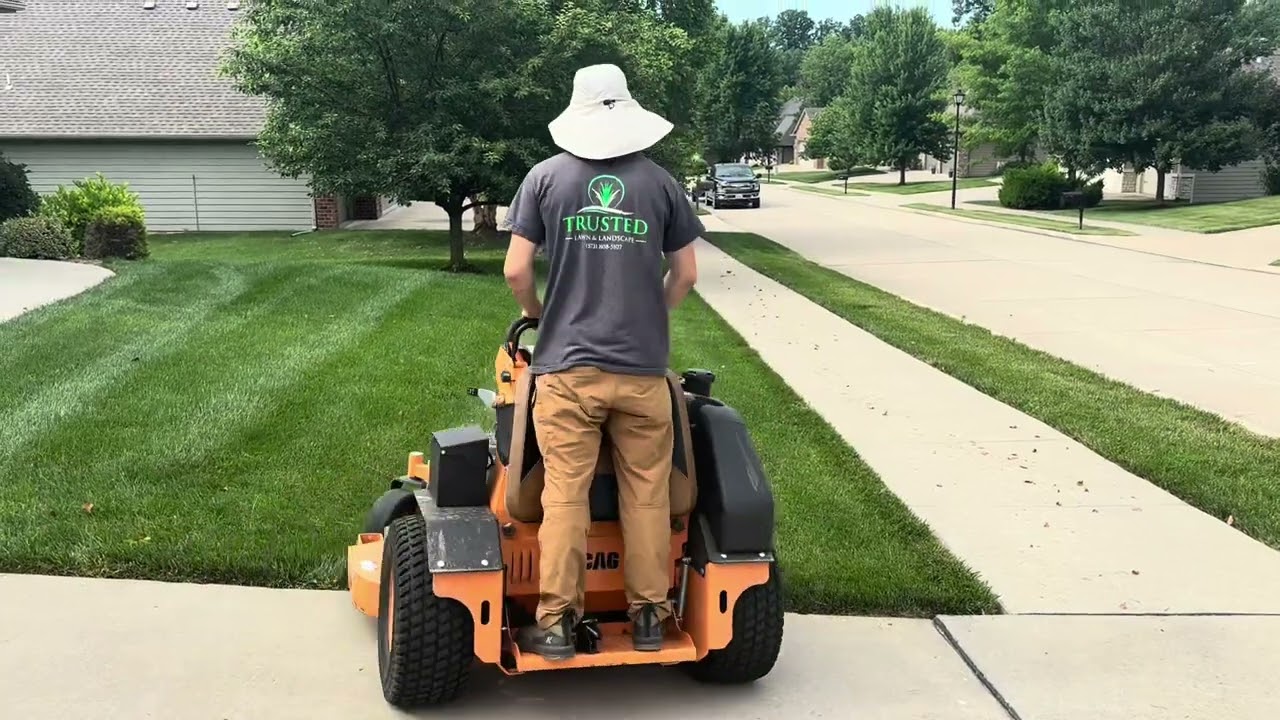 What’s the best mower to lay stripes ?