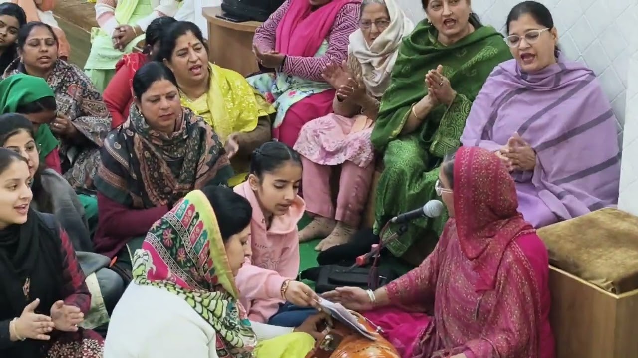 गुरु चरणों में समर्पित भजन | भक्तानियों की मधुर आवाज़ में भक्ति रस 🪷🙏🪷