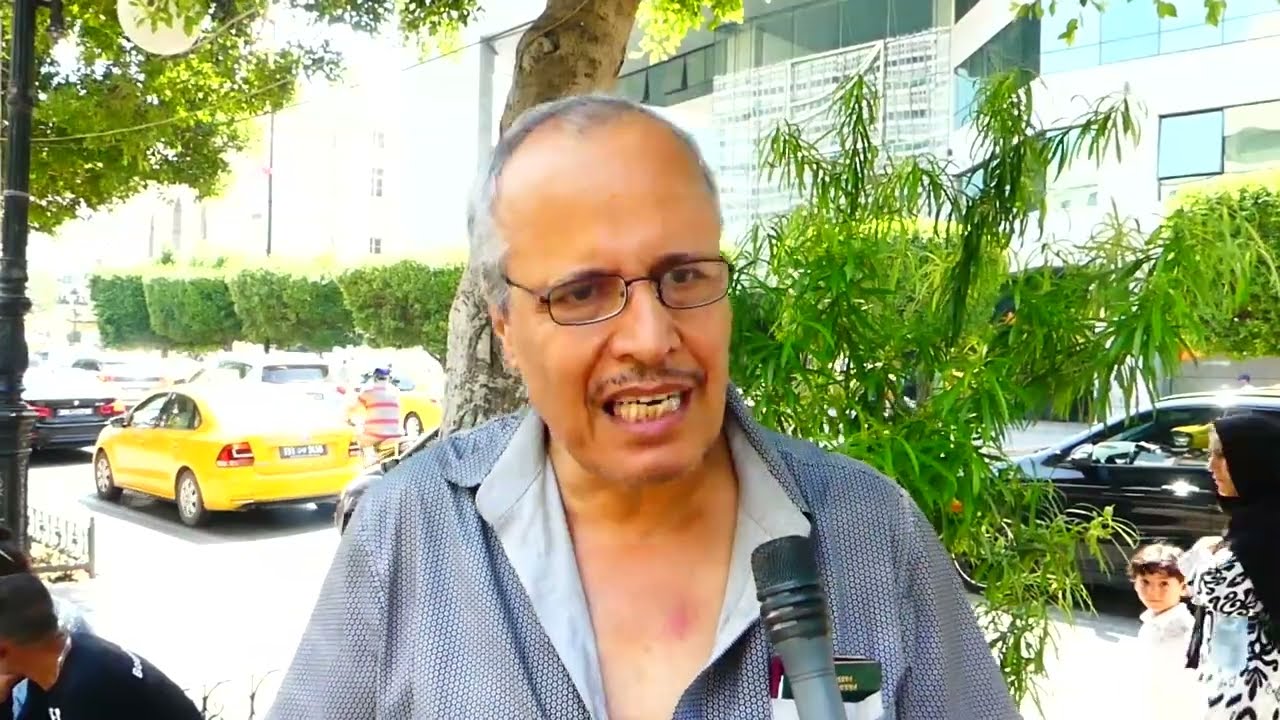 تعرفت على فرنسية هزتني معاها ، معجبونيش تصرفاتها بعدت عليها وتزوجت ألمانية توى عايش معاها في ألمانيا