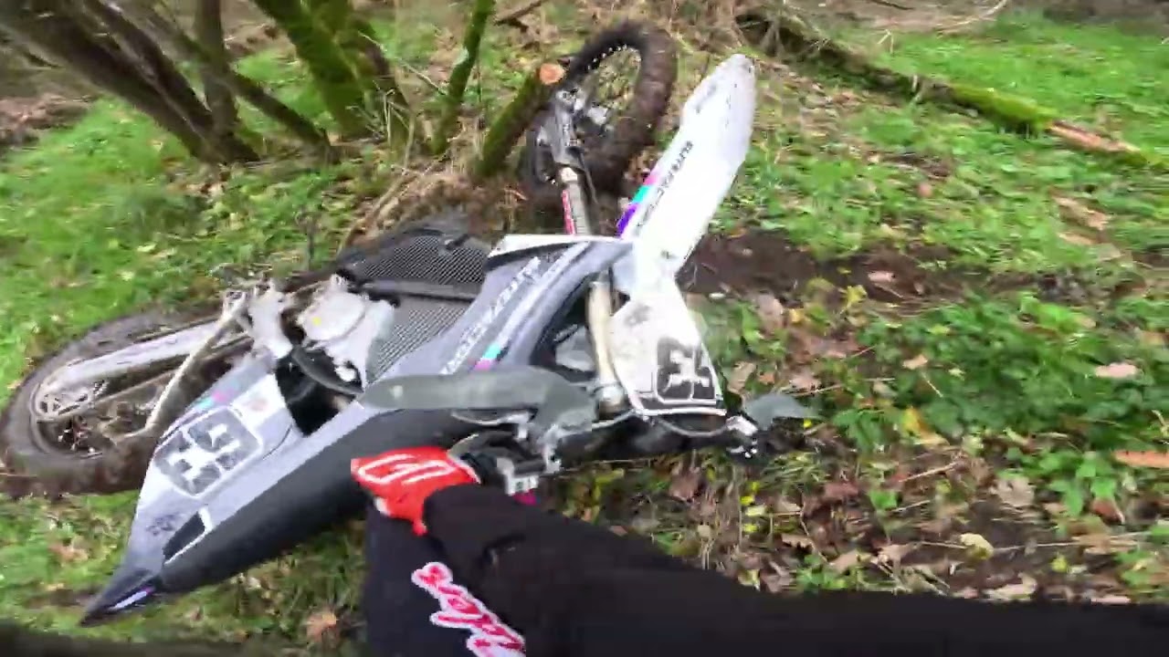 J'essaye la Stark Varg EX dans du Hard Enduro !