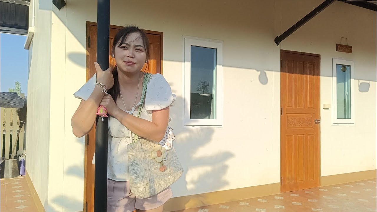 ทีมงานปั้นพญานาคมาถึงแล้ว,ไม่เจอกันนาน...มีอะไรเล่าให้ฟัง?