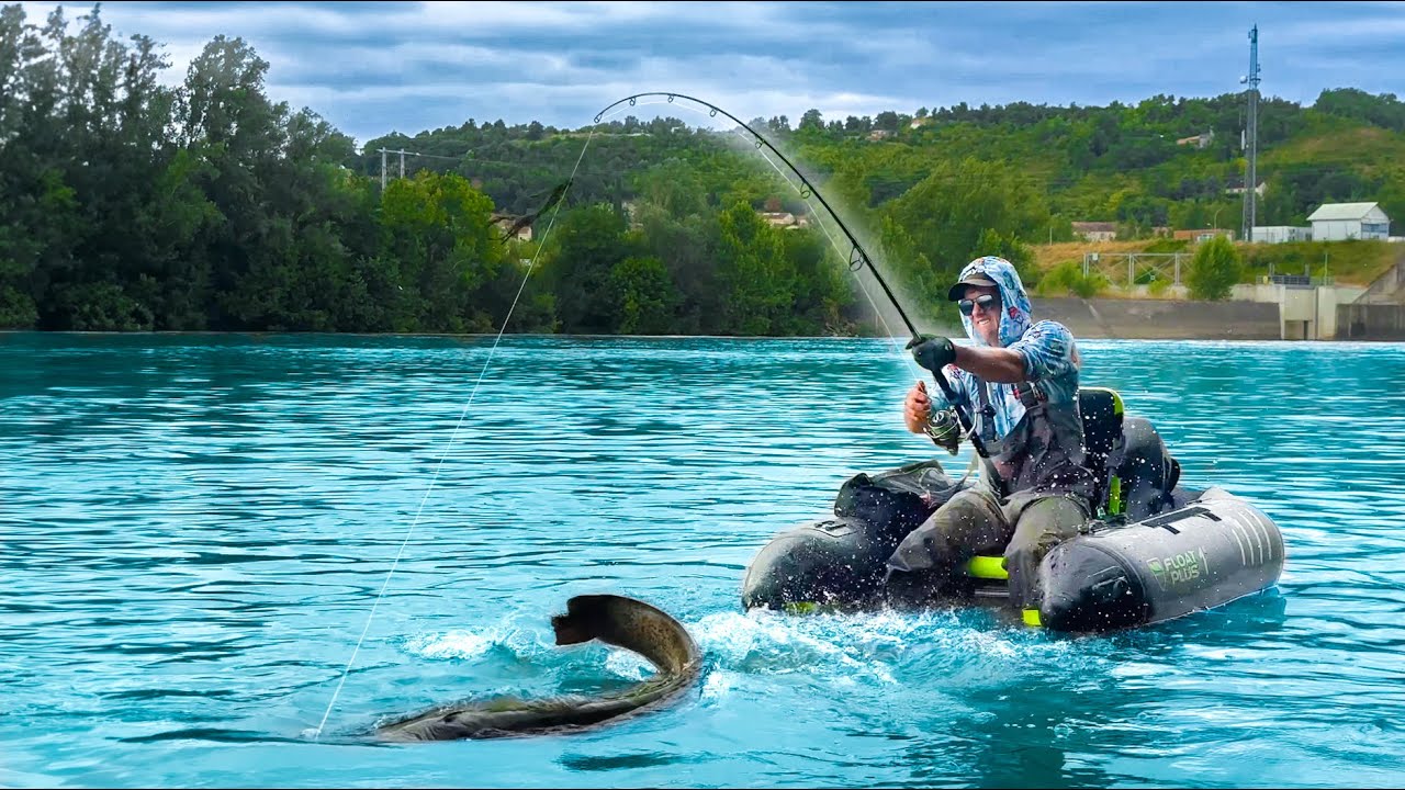 IK VANG DE VIS VAN MIJN DROMEN MET EEN WHOPPER PLOPPER!!😨