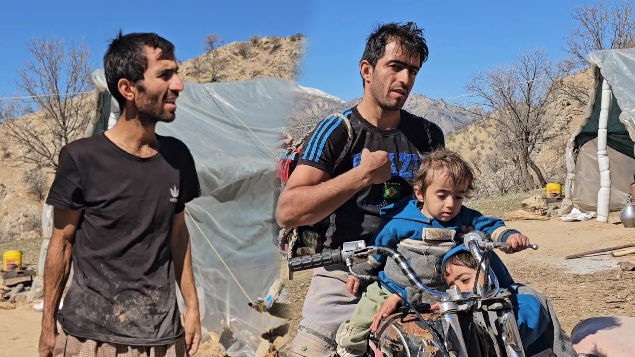 Davood to Ali: The son of a nomadic life together