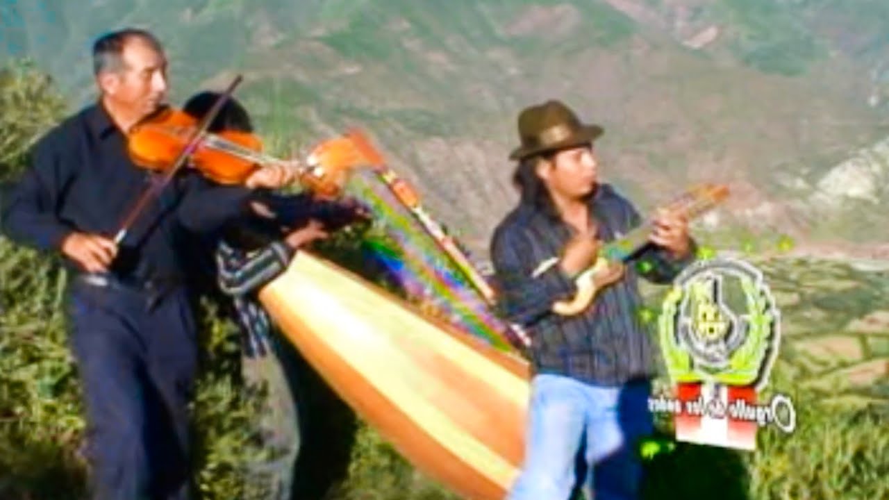 LOS HIJOS DE TINTAY CON SU ESTILO INCONFUNDIBLE TEMA: COPITA DE ORO