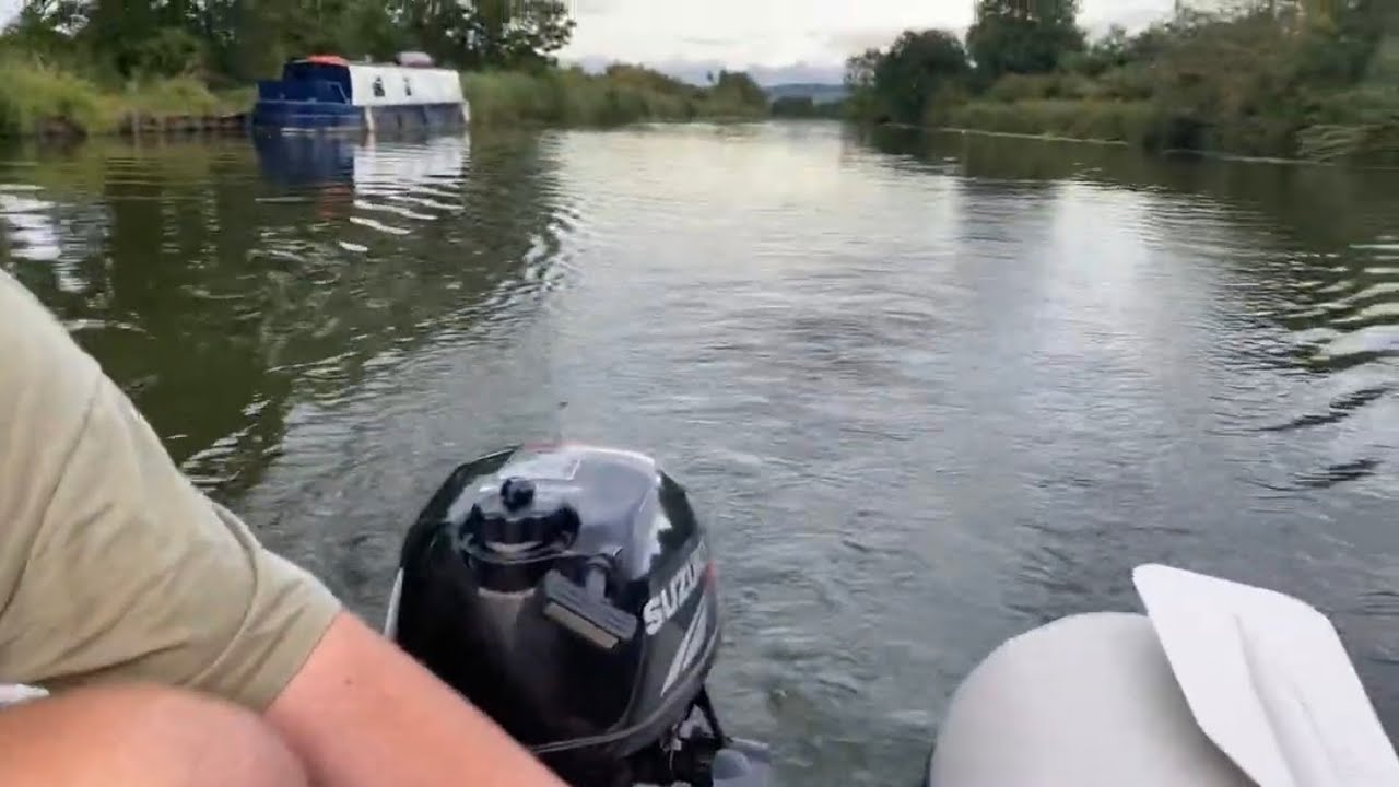 Suzuki 2.5hp Outboard gets an outing