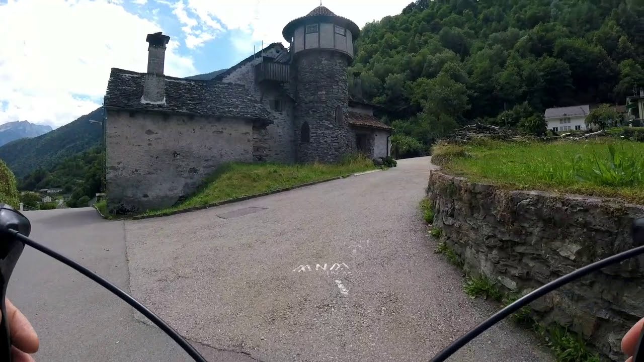 Da Locarno a Nara sulle ciclovie del canton Ticino