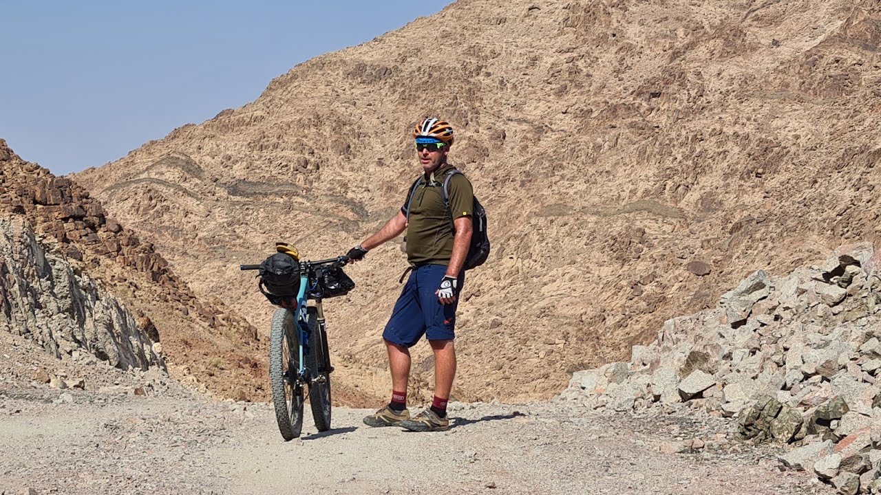 Cycling the length of Jordan. Following parts of the Jordan Trail.
