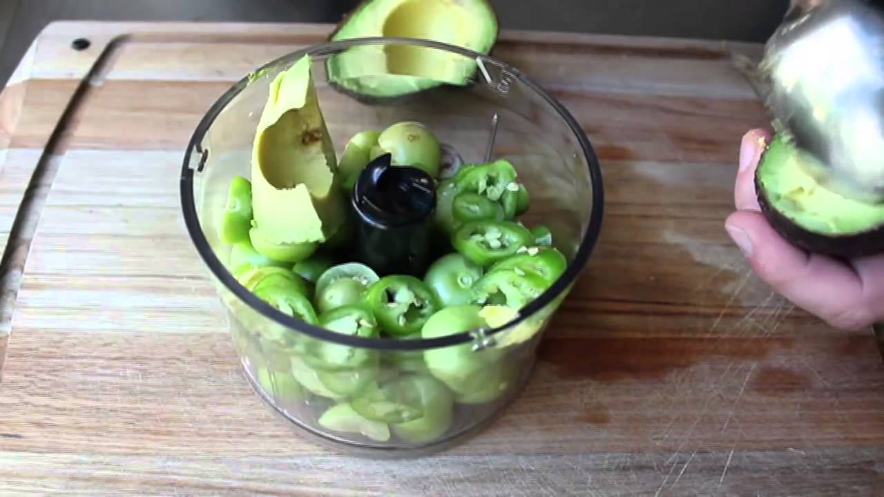 Avocado Tomatillo Salsa - Avocado & Tomatillo Salsa Verde Recipe