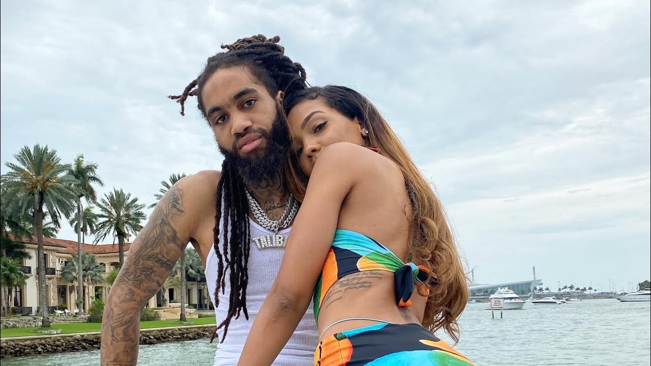MIAMI... **STORY TIME**