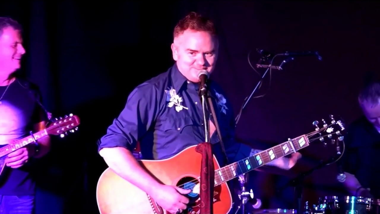 The Felsons feat. Dean Owens - I Ain't Been Anywhere Yet (live)