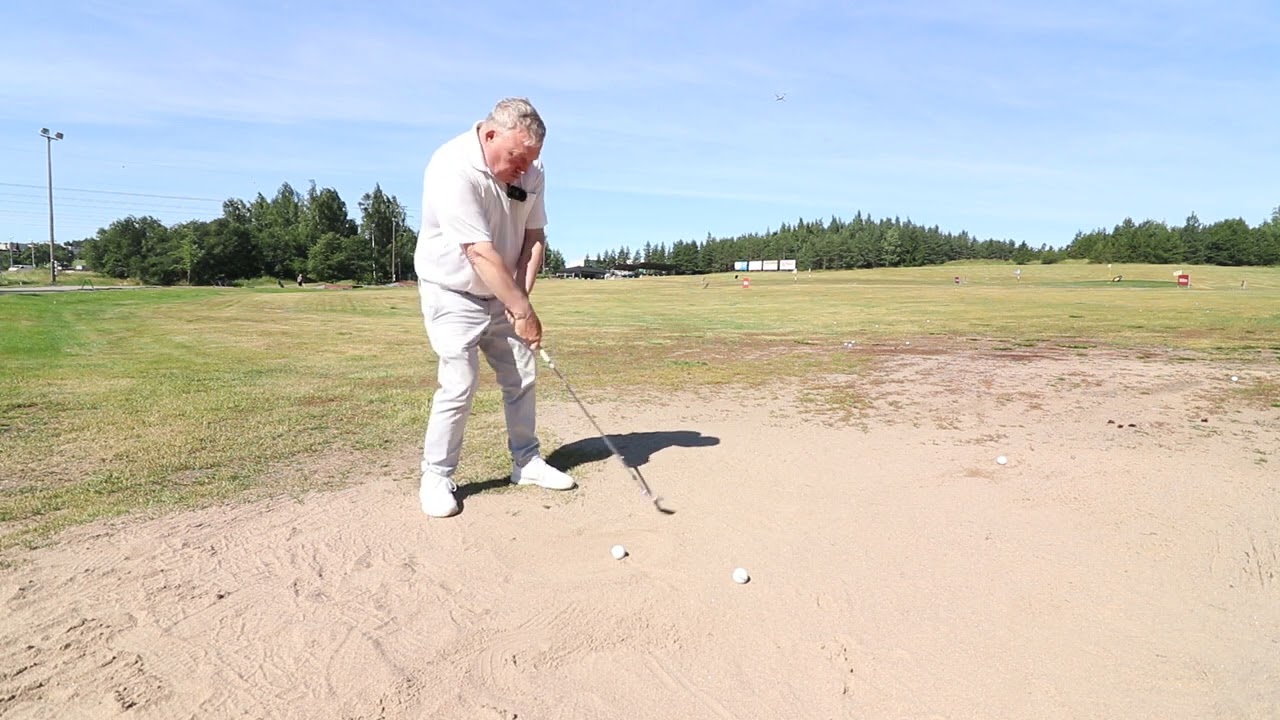 Bunkkerilyönti pienellä lyönnillä