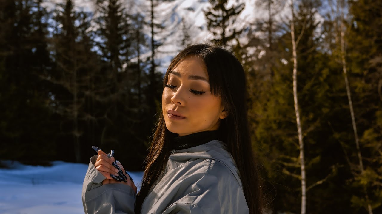 mademoiselle lou - Petit coeur (Clip Officiel)