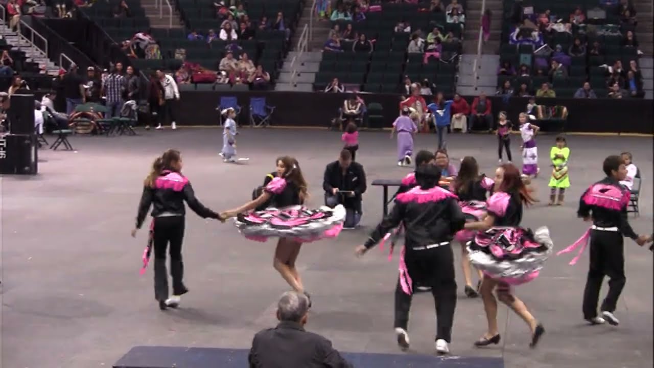 Jigging Competition - 2014 Manito Ahbee Pow Wow - Powwows.com - Vintage